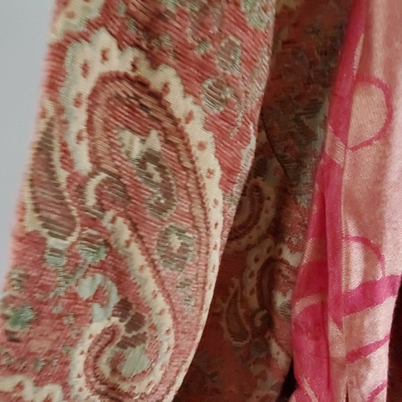 Focus  women coat with scarf  pre-owned - Picture 4 of 6